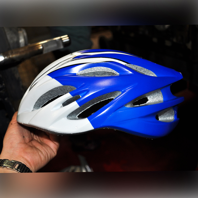 1214TK 可发性聚丙烯EPP泡沫头盔成型机